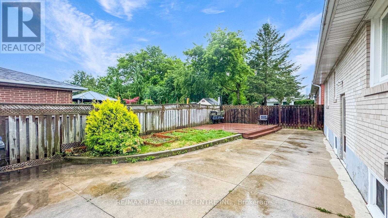 2518 Stillmeadow Road, Mississauga (Cooksville), Ontario  L5B 1X7 - Photo 33 - W12221470
