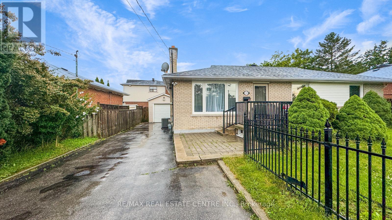 2518 Stillmeadow Road, Mississauga (Cooksville), Ontario  L5B 1X7 - Photo 37 - W12221470