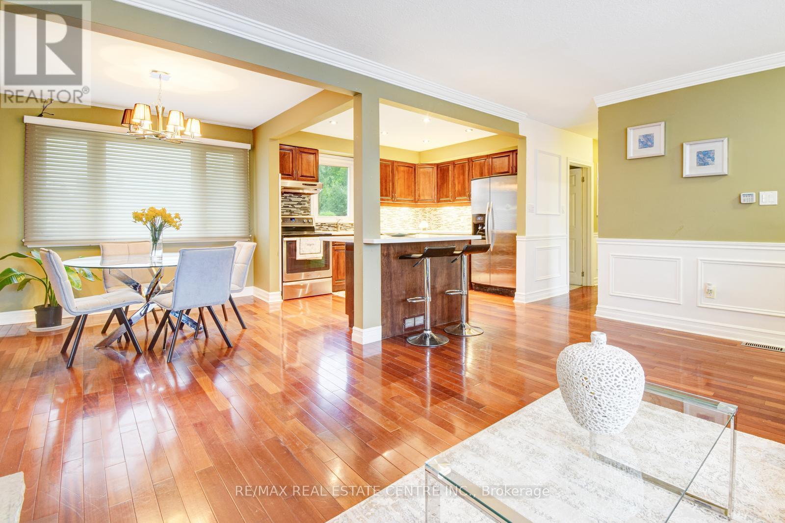 2518 Stillmeadow Road, Mississauga (Cooksville), Ontario  L5B 1X7 - Photo 9 - W12221470