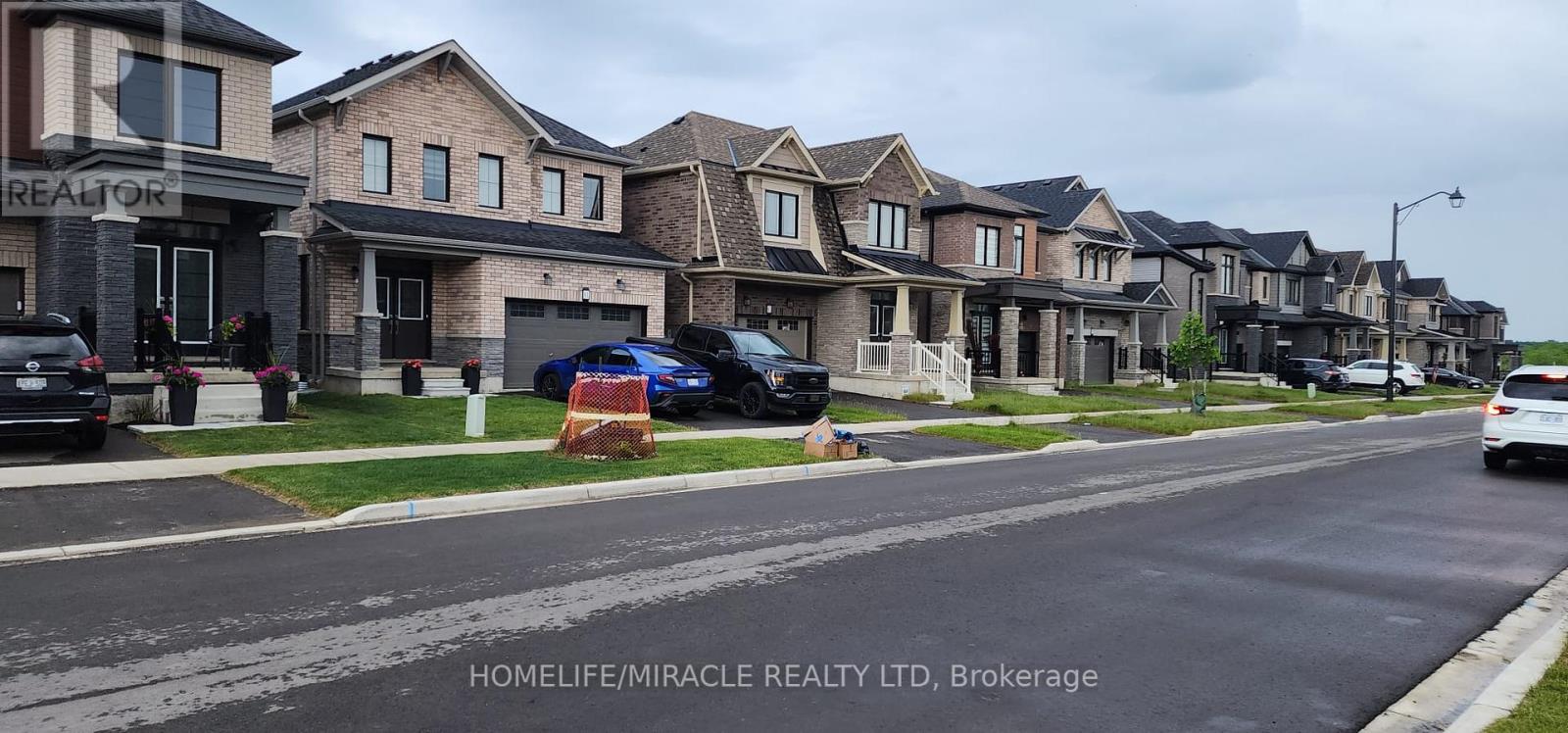 78 Lilac Circle, Haldimand, Ontario  N3W 0H6 - Photo 19 - X12221511