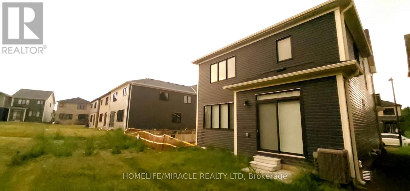 78 Lilac Circle, Haldimand, Ontario  N3W 0H6 - Photo 22 - X12221511