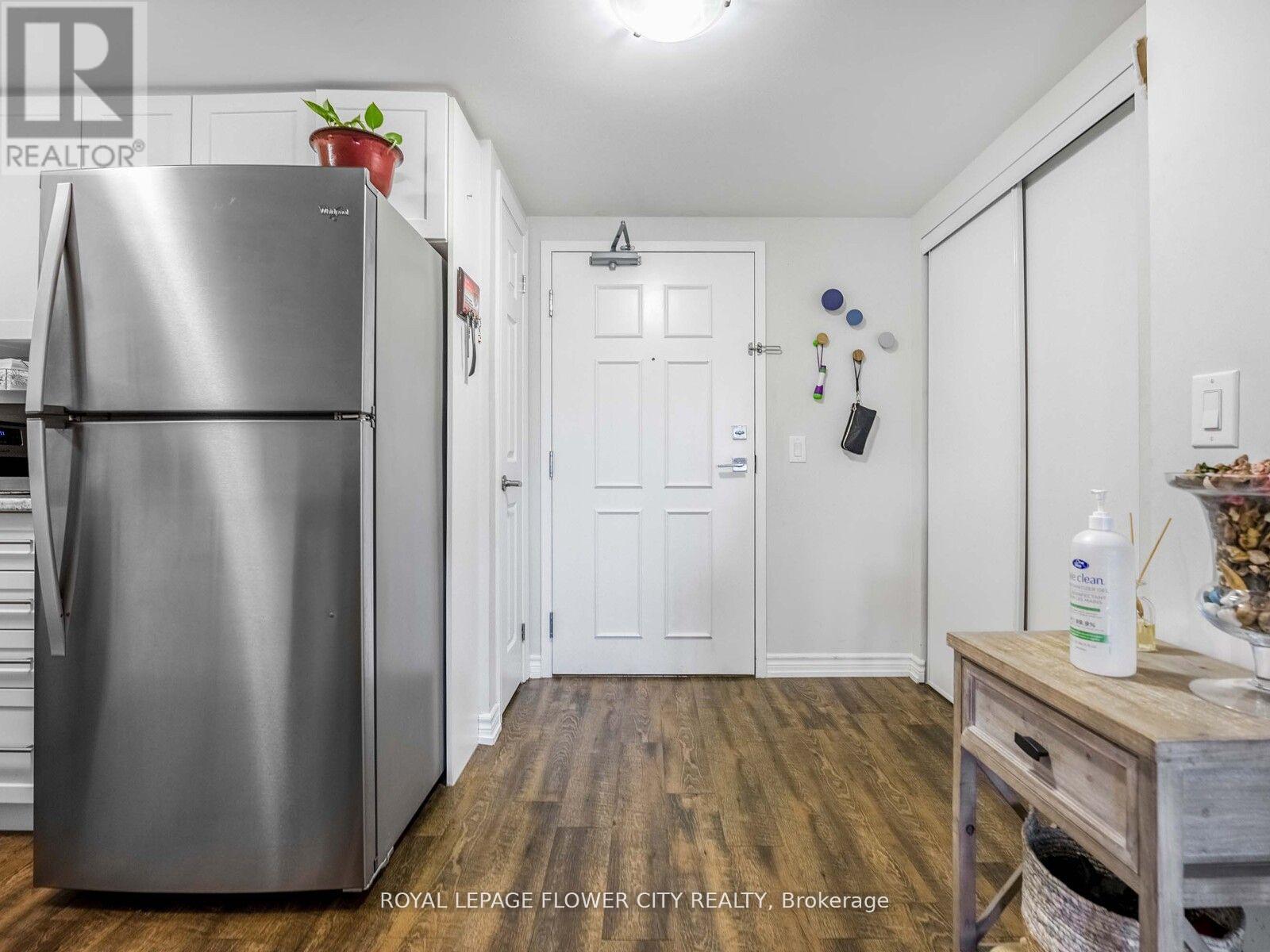Property at 303 - 7 KAY CRESCENT image 4