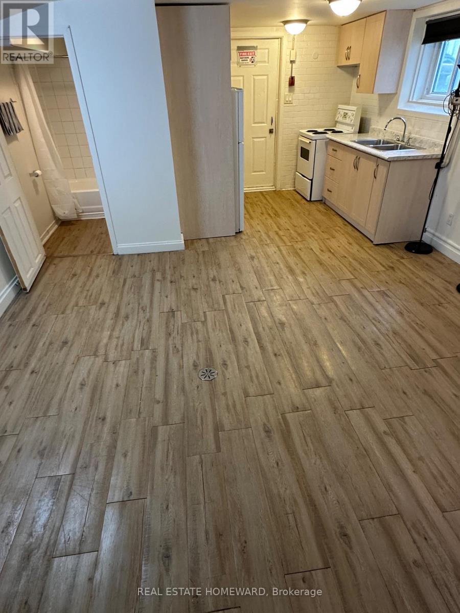 6 - 44 Pharmacy Avenue, Toronto, Ontario  M1L 3E5 - Photo 3 - E12213492