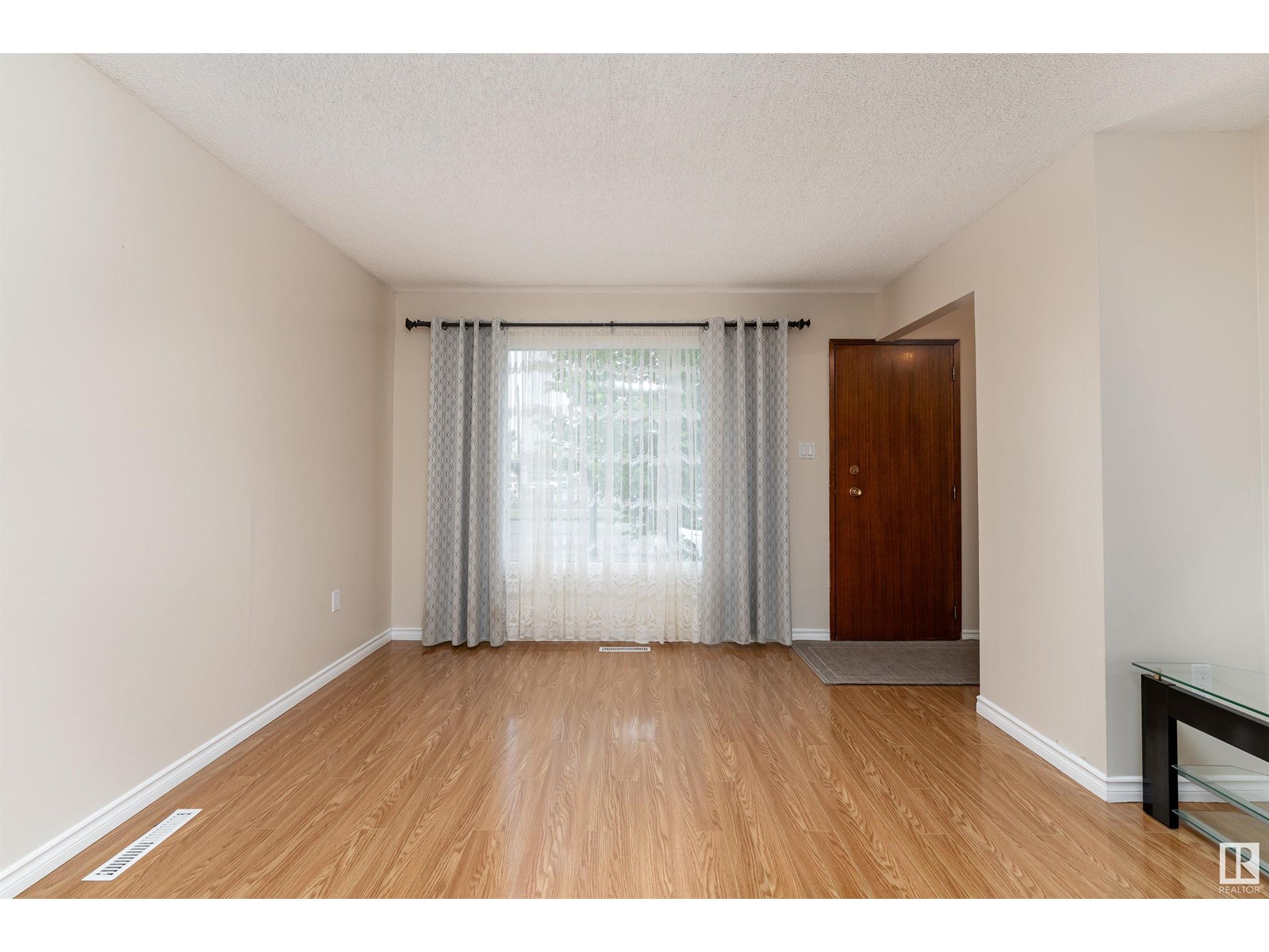 Property at 15820 100 AV NW NW image 4