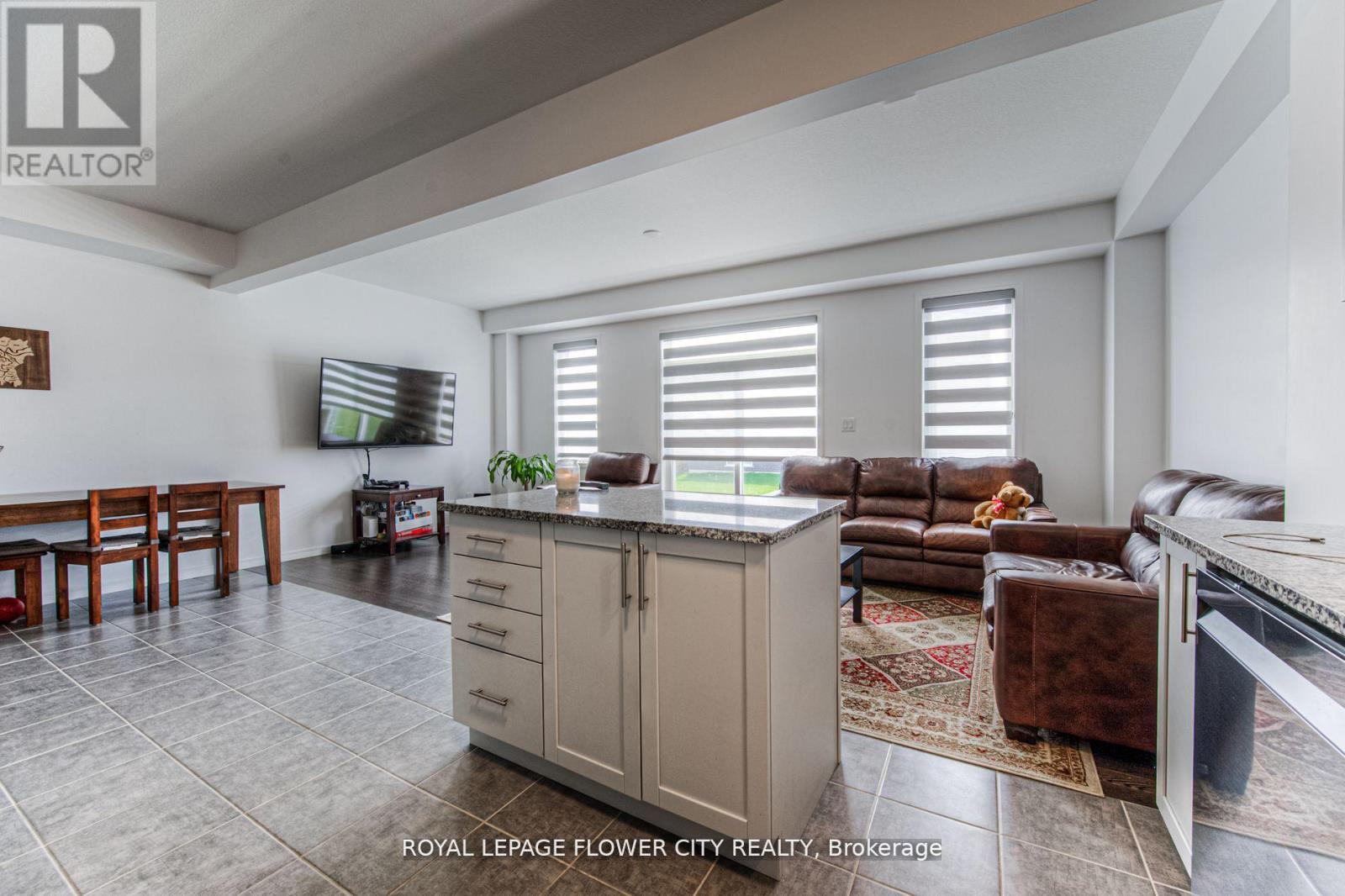 51 Beauchamp Drive, Cambridge, Ontario  N1S 0A2 - Photo 12 - X12148660