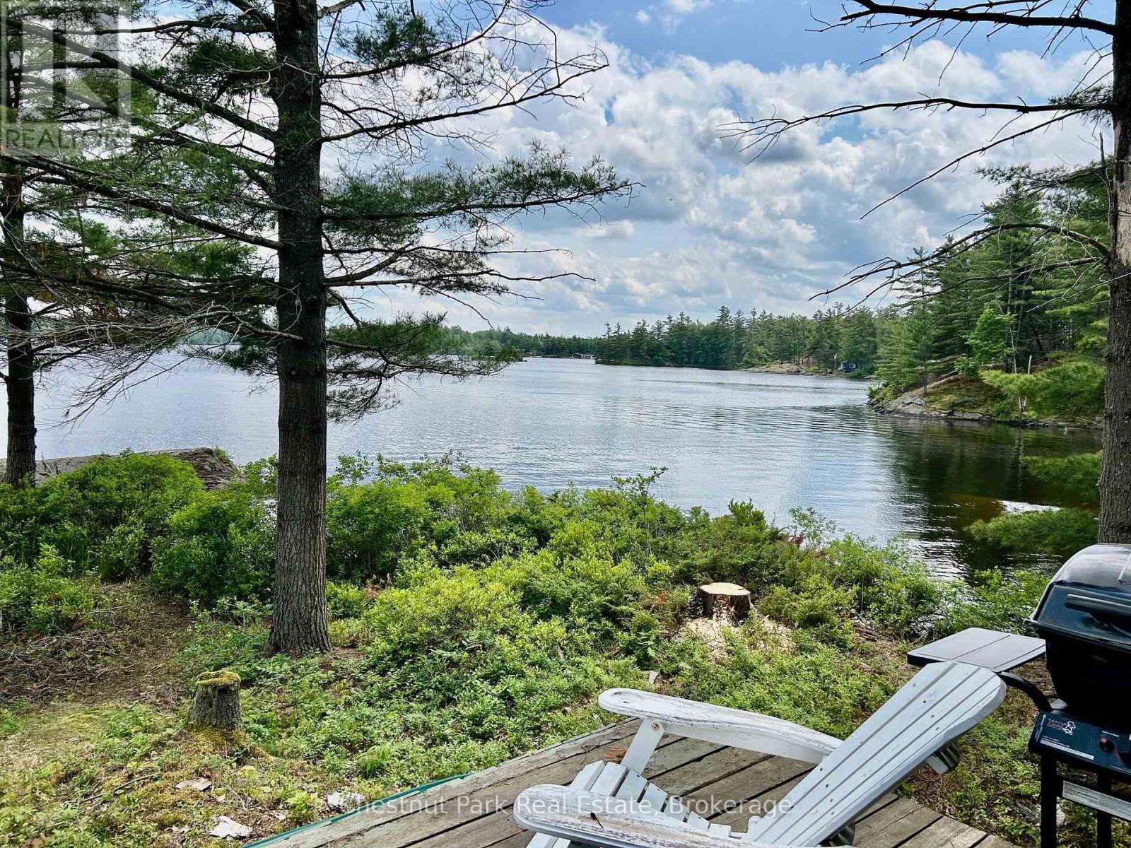 Part 2 Burnt Island, Gravenhurst, Ontario  P0E 1G0 - Photo 11 - X12221577