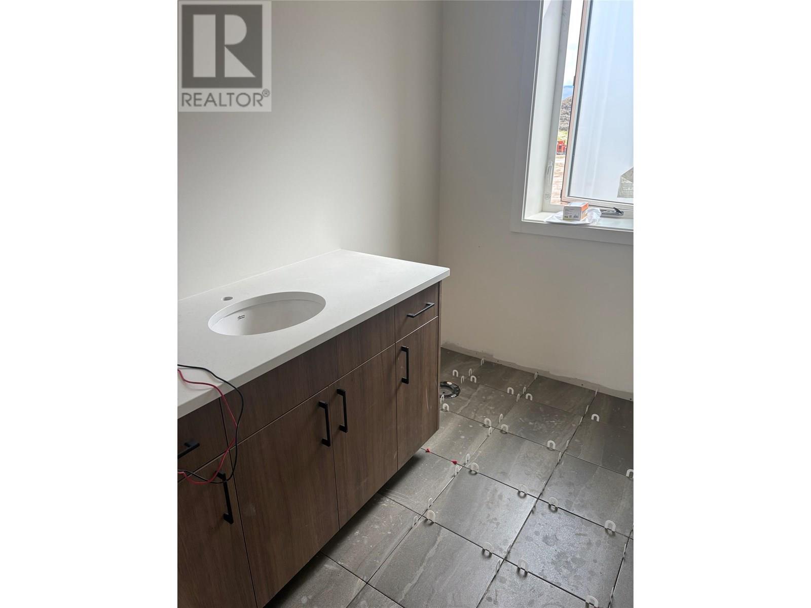 Property at 3580 Valleyview Drive Unit# 108 image 4
