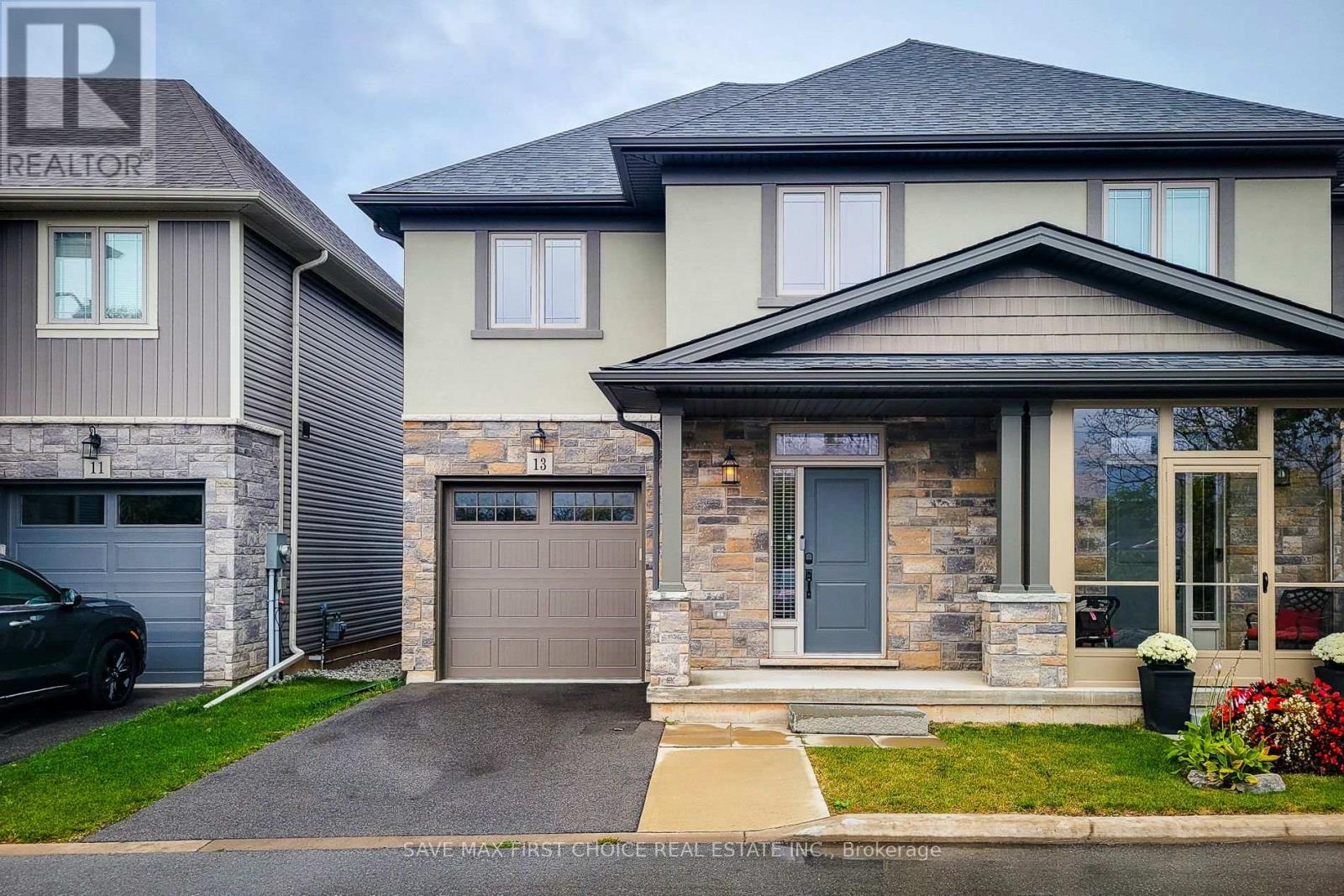 Property at 13 LINDSAY WAY image 2