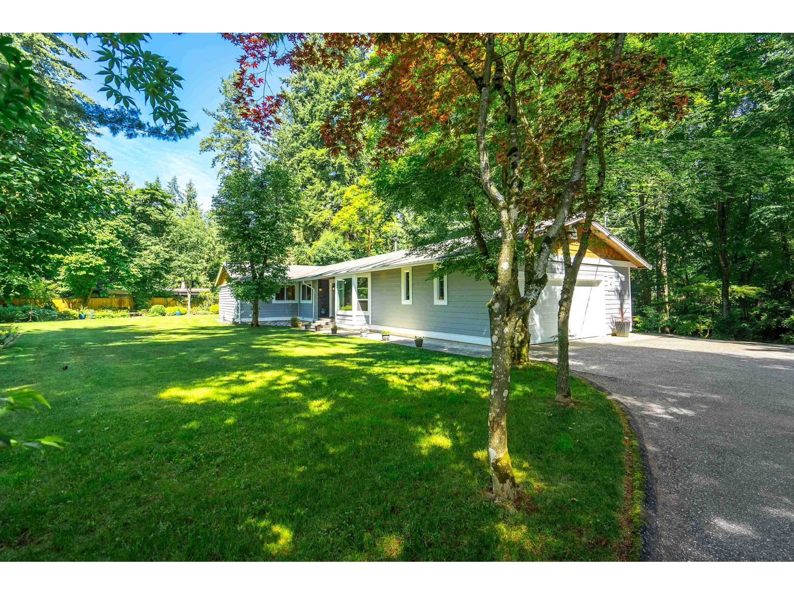 Property at 23659 53A AVENUE image 3
