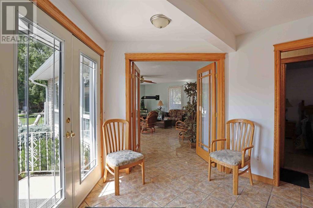 Property at 11 Lakeview Crescent E image 4