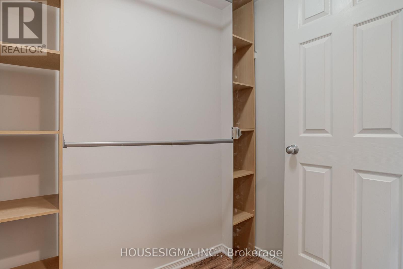 901 - 28 Harrison Garden Boulevard, Toronto (Willowdale East), Ontario  M2N 7B5 - Photo 15 - C12221614