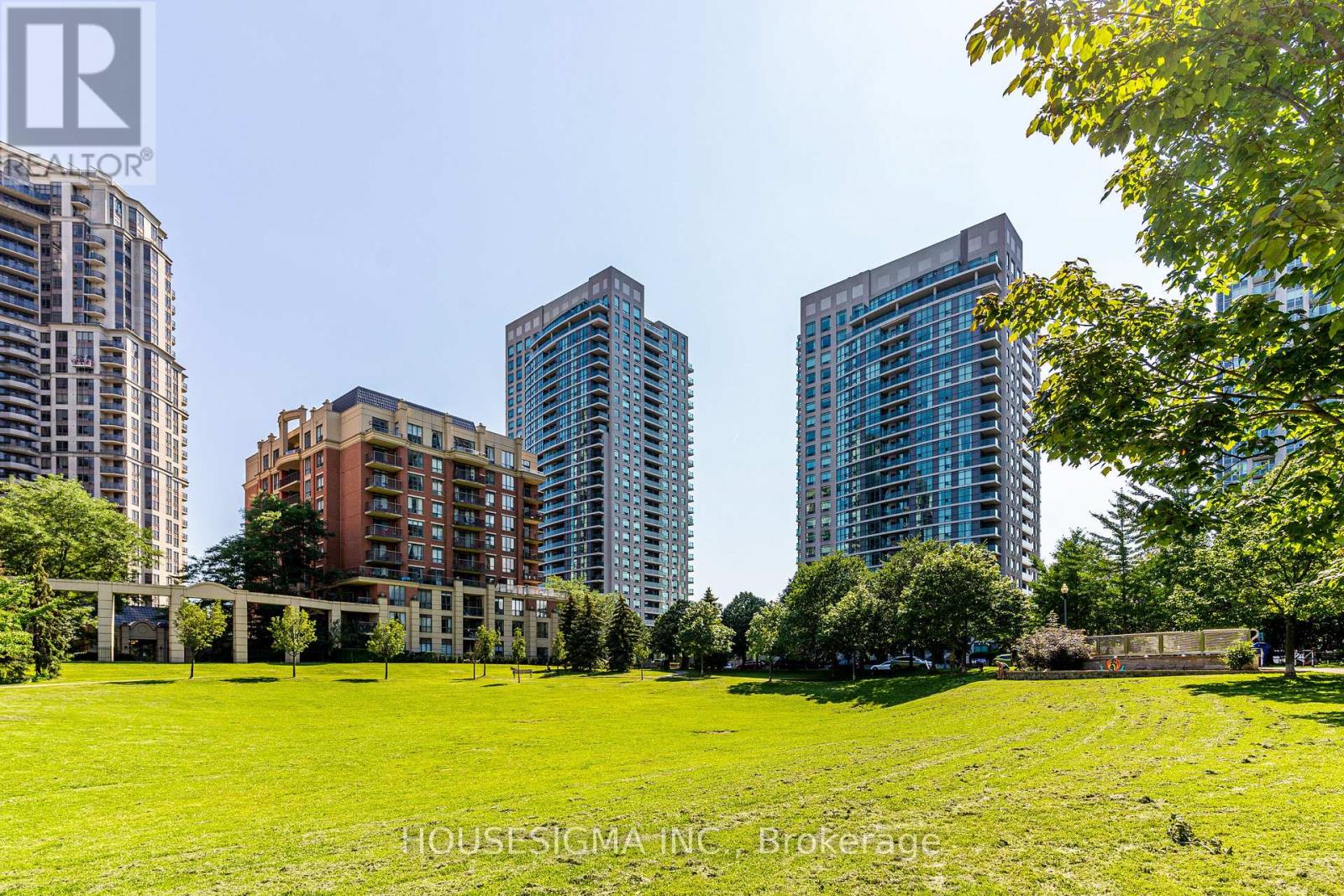 901 - 28 Harrison Garden Boulevard, Toronto (Willowdale East), Ontario  M2N 7B5 - Photo 25 - C12221614