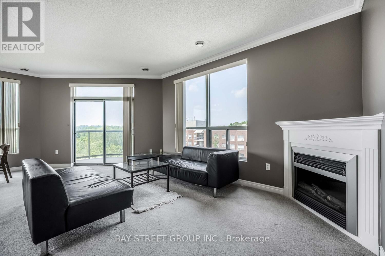 606 - 255 Keats Way, Waterloo, Ontario  N2L 6N6 - Photo 11 - X12221625