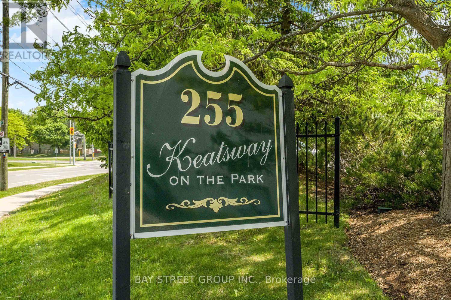 606 - 255 Keats Way, Waterloo, Ontario  N2L 6N6 - Photo 2 - X12221625