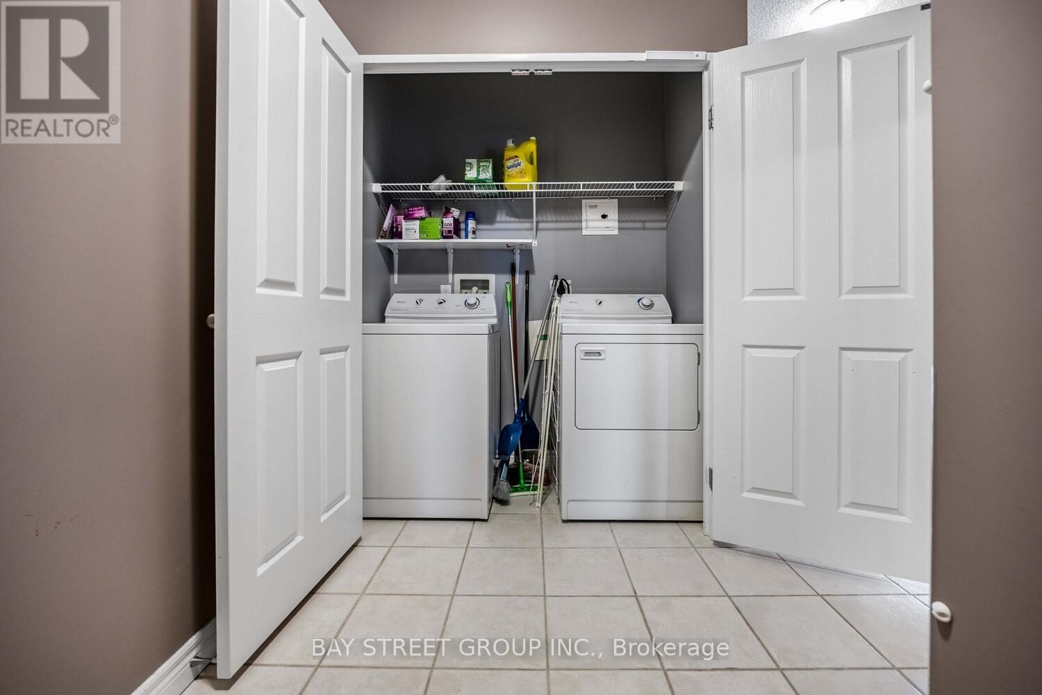 606 - 255 Keats Way, Waterloo, Ontario  N2L 6N6 - Photo 25 - X12221625