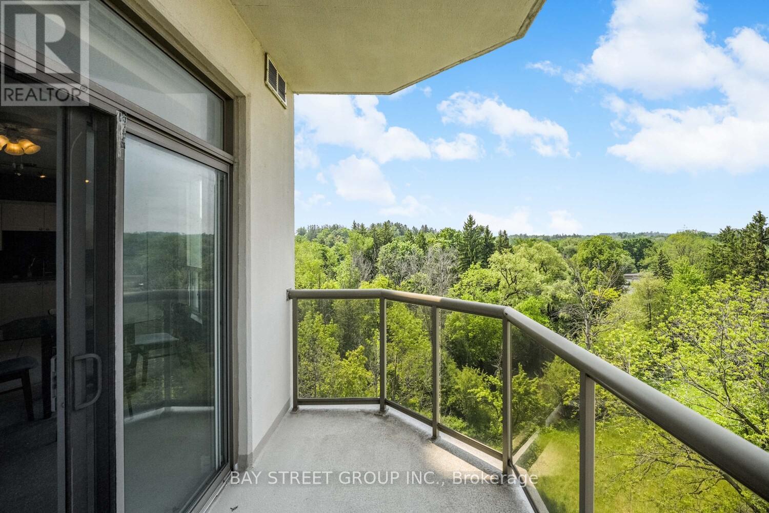 606 - 255 Keats Way, Waterloo, Ontario  N2L 6N6 - Photo 28 - X12221625