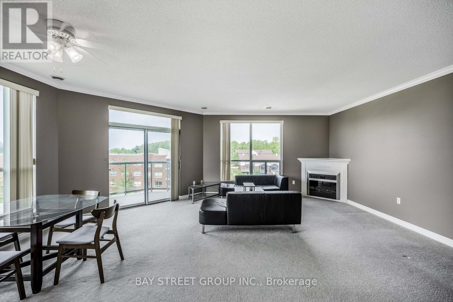 606 - 255 Keats Way, Waterloo, Ontario  N2L 6N6 - Photo 9 - X12221625