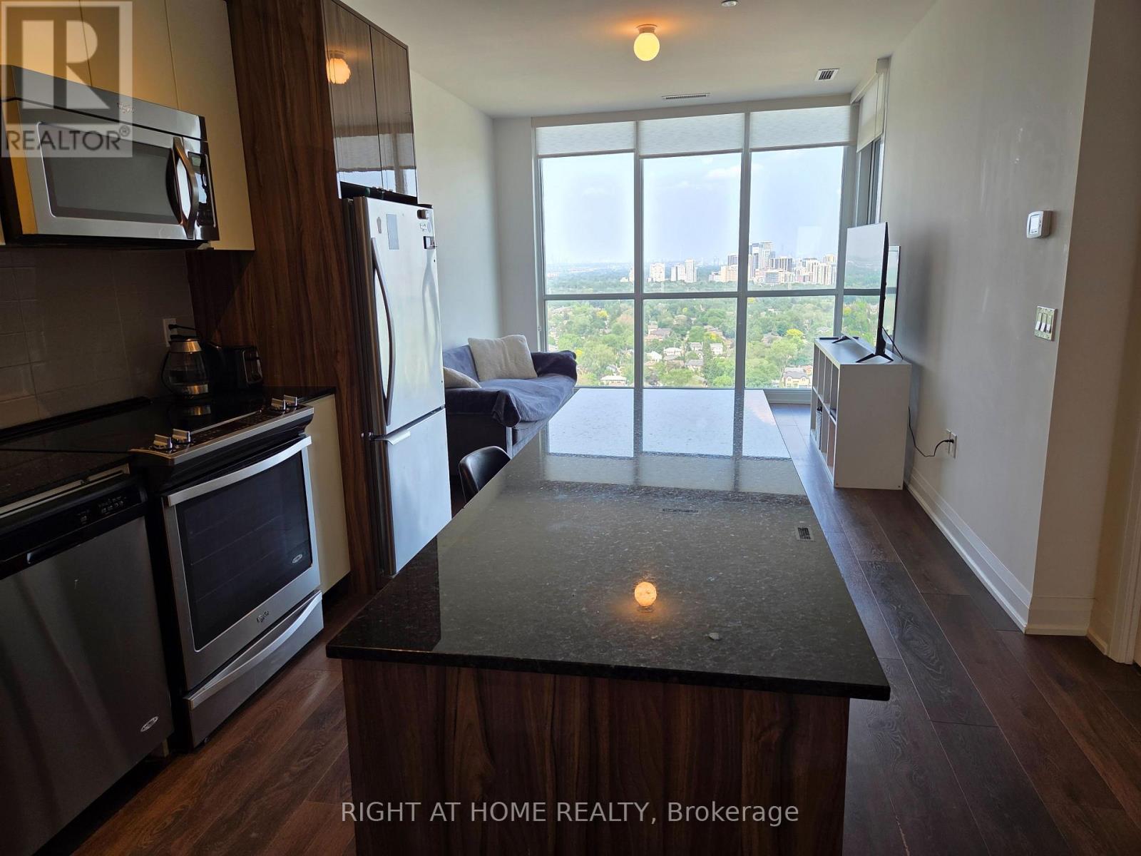 2801 - 9 Valhalla Inn Road, Toronto (Islington-City Centre West), Ontario  M9B 1S9 - Photo 11 - W12221587