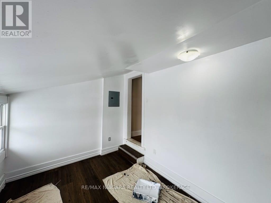 Property at 146 BURGAR STREET image 2