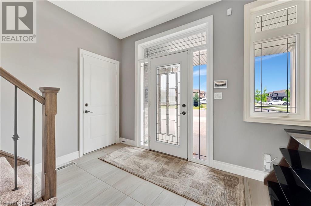 Property at 77 LAFAYETTE Street E image 3