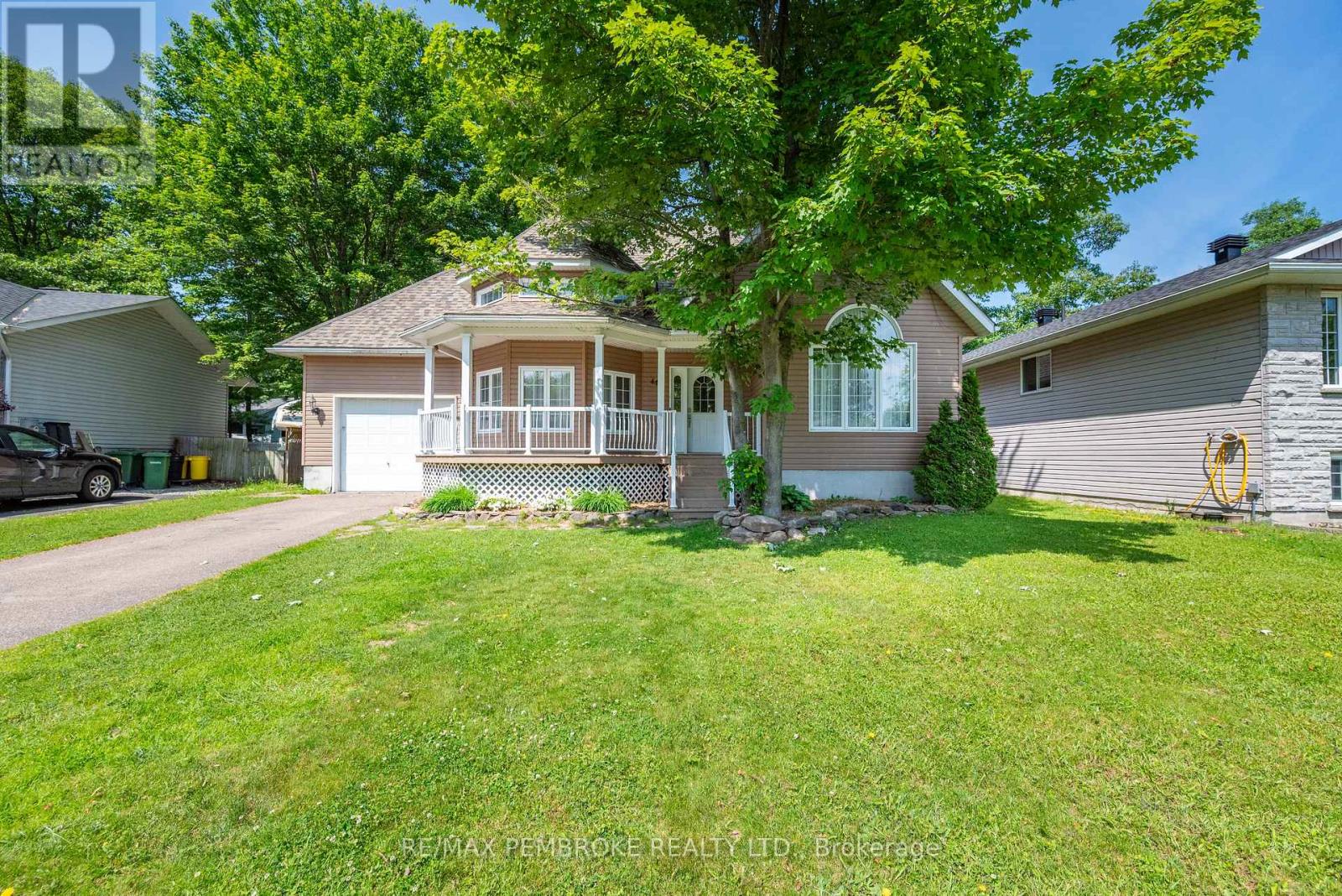 Property at 44 BAYSHORE DRIVE image 1