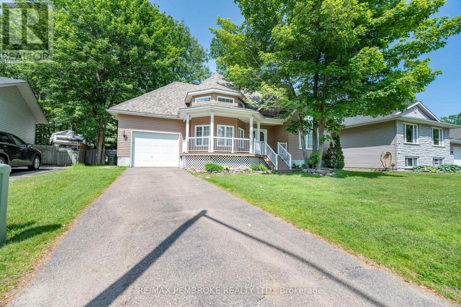 Property at 44 BAYSHORE DRIVE image 2