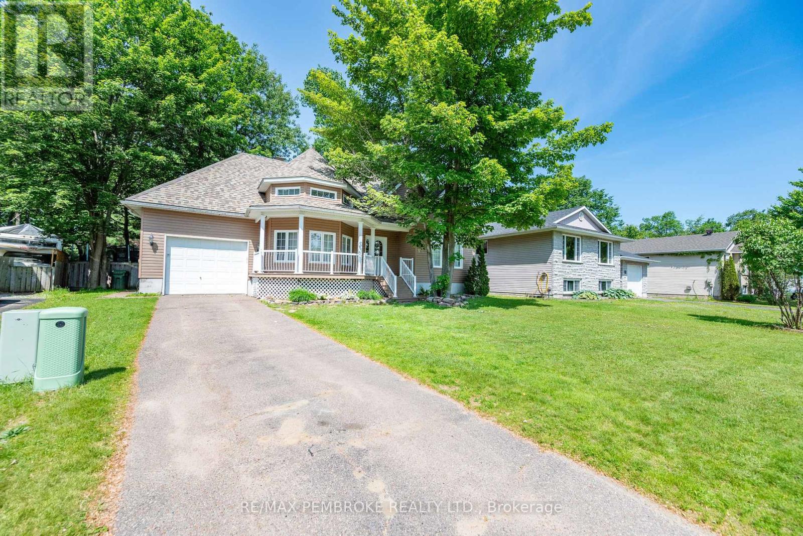 Property at 44 BAYSHORE DRIVE image 3