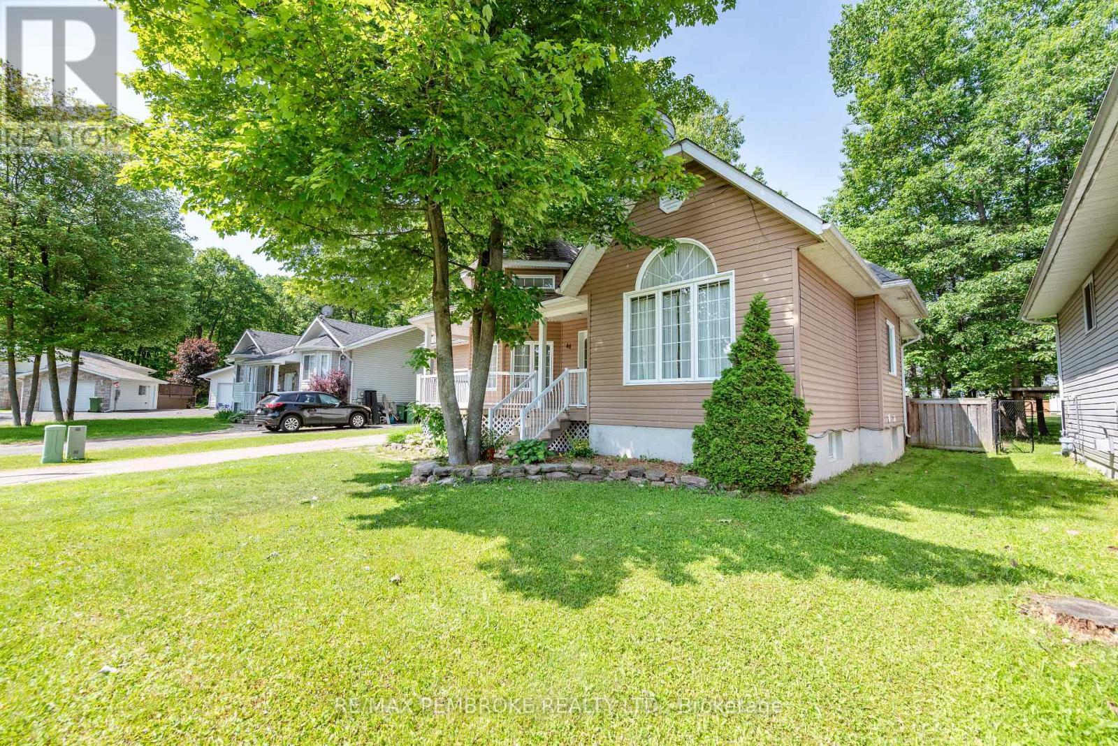 Property at 44 BAYSHORE DRIVE image 4