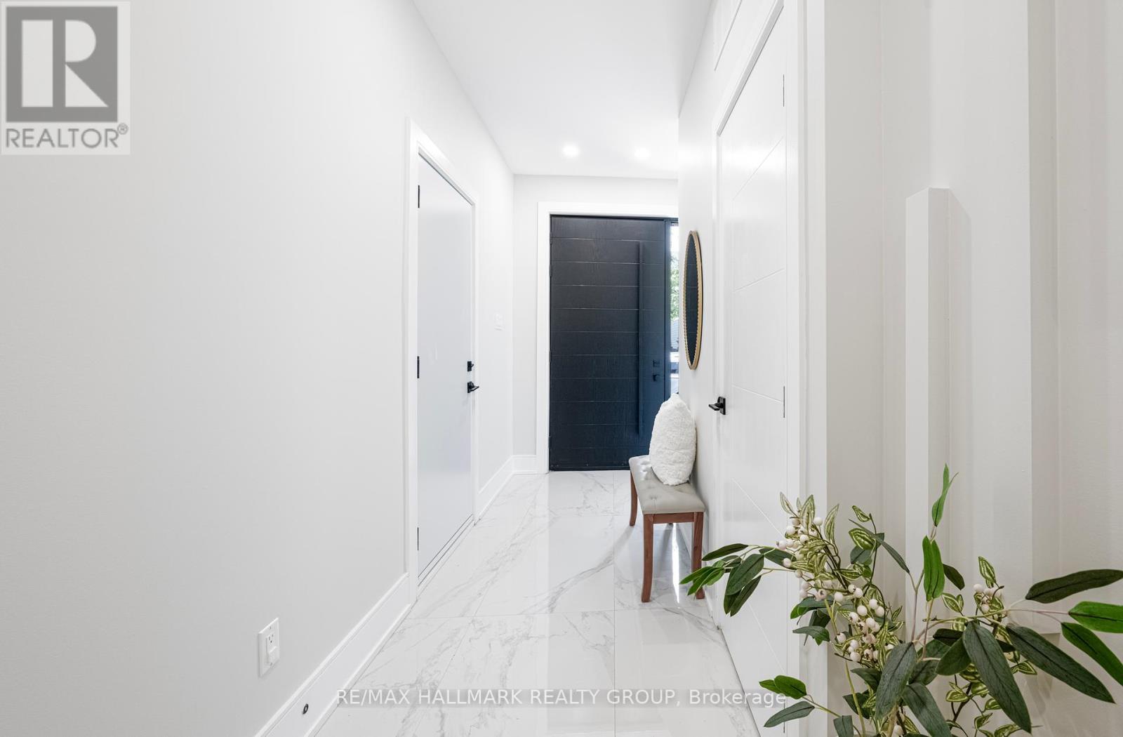 Property at 185A 185B CARLETON AVENUE image 3