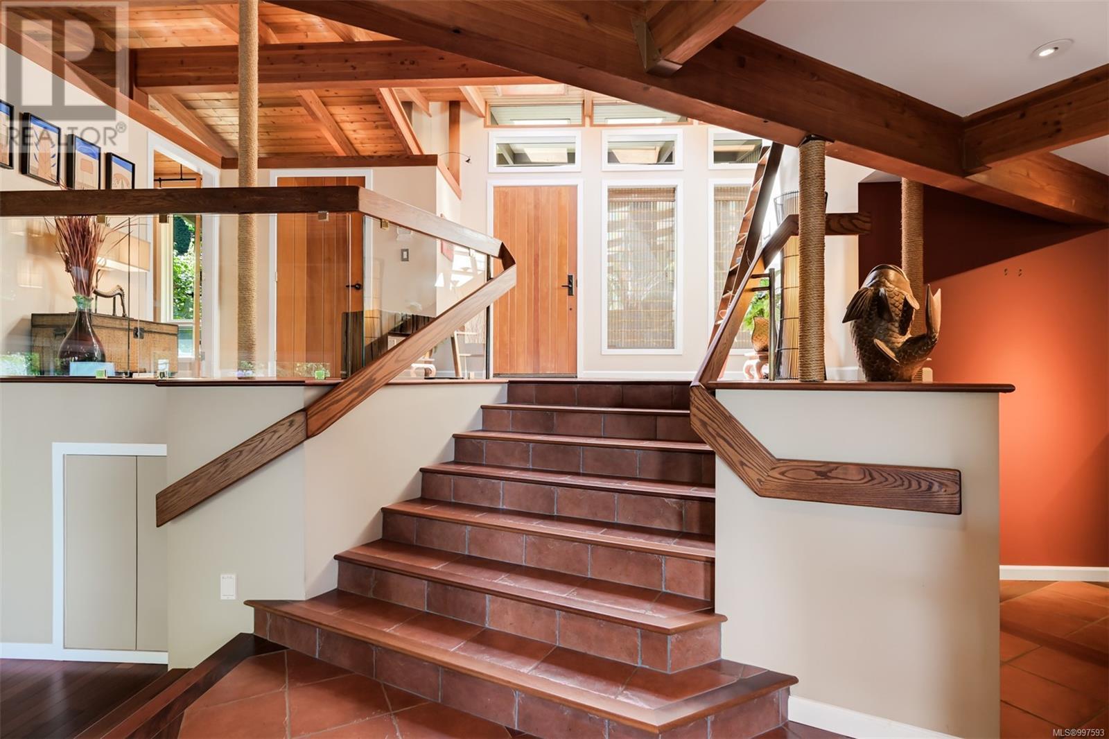 Property at 2248 Arbutus Rd image 2