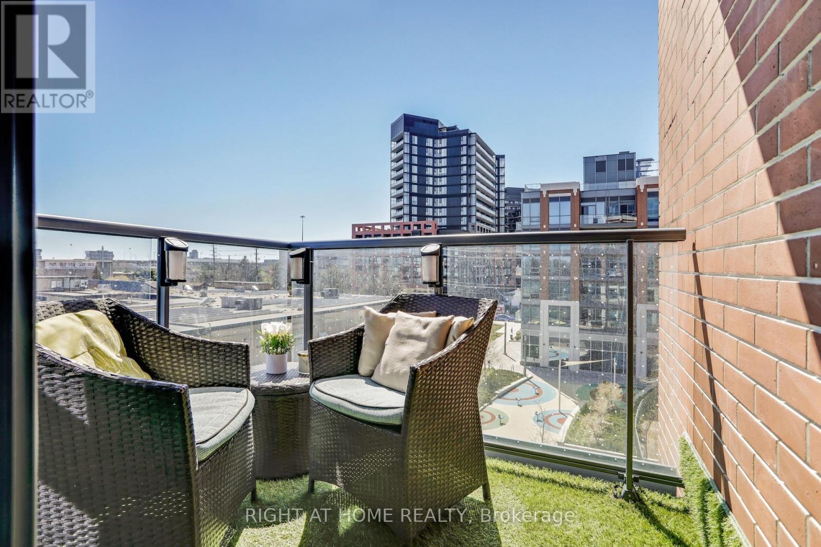 402 - 31 Tippett Road, Toronto (Clanton Park), Ontario  M3H 0C8 - Photo 23 - C12221679