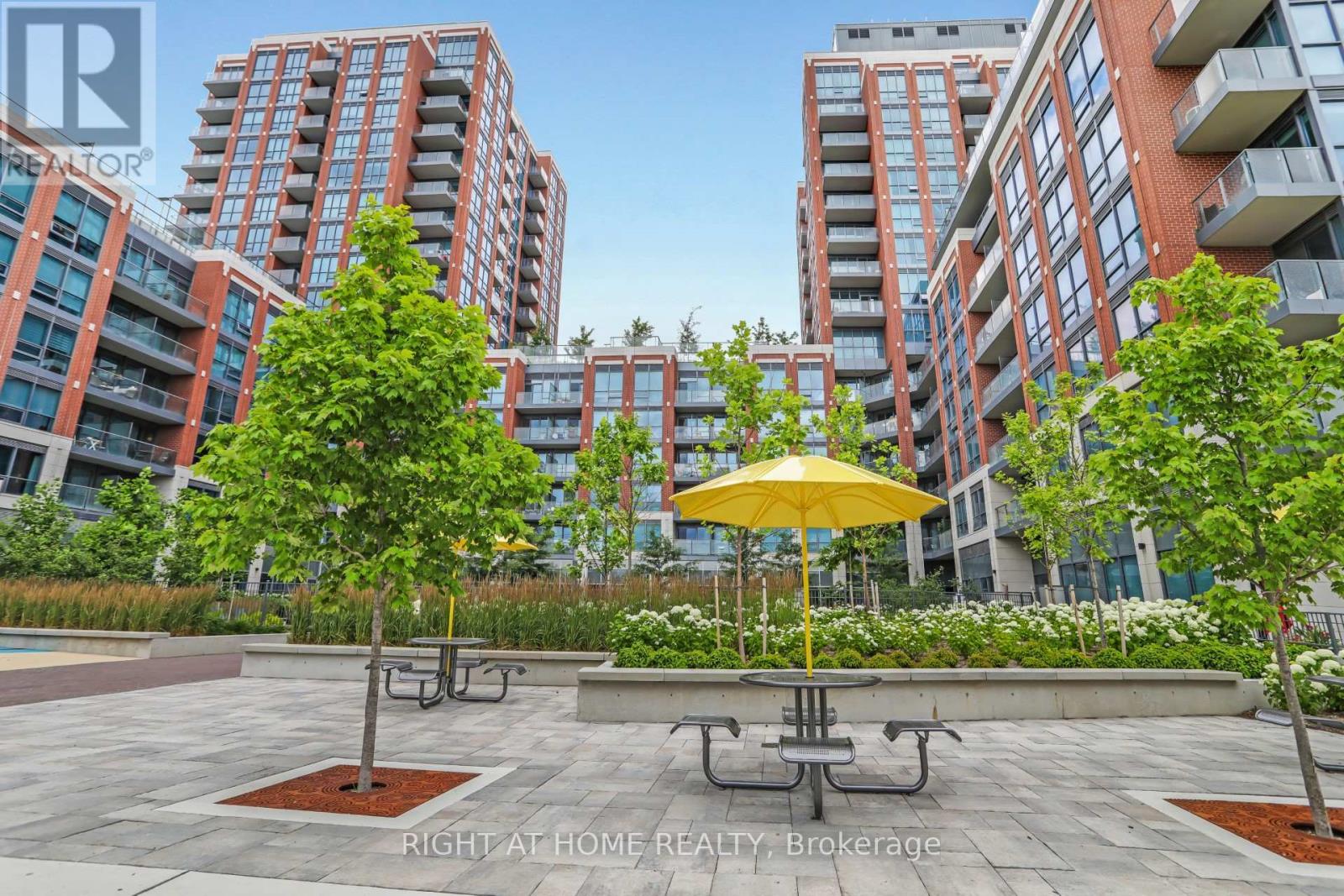 402 - 31 Tippett Road, Toronto (Clanton Park), Ontario  M3H 0C8 - Photo 37 - C12221679