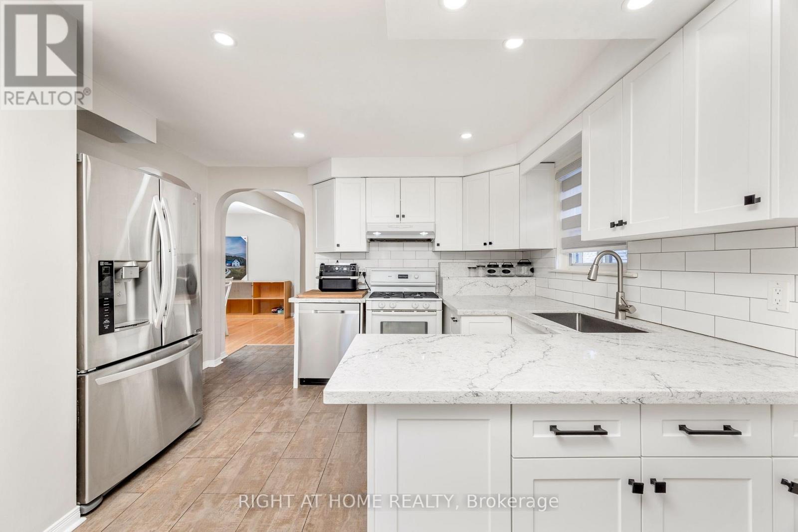 Property at 15 DALCOURT DRIVE image 1