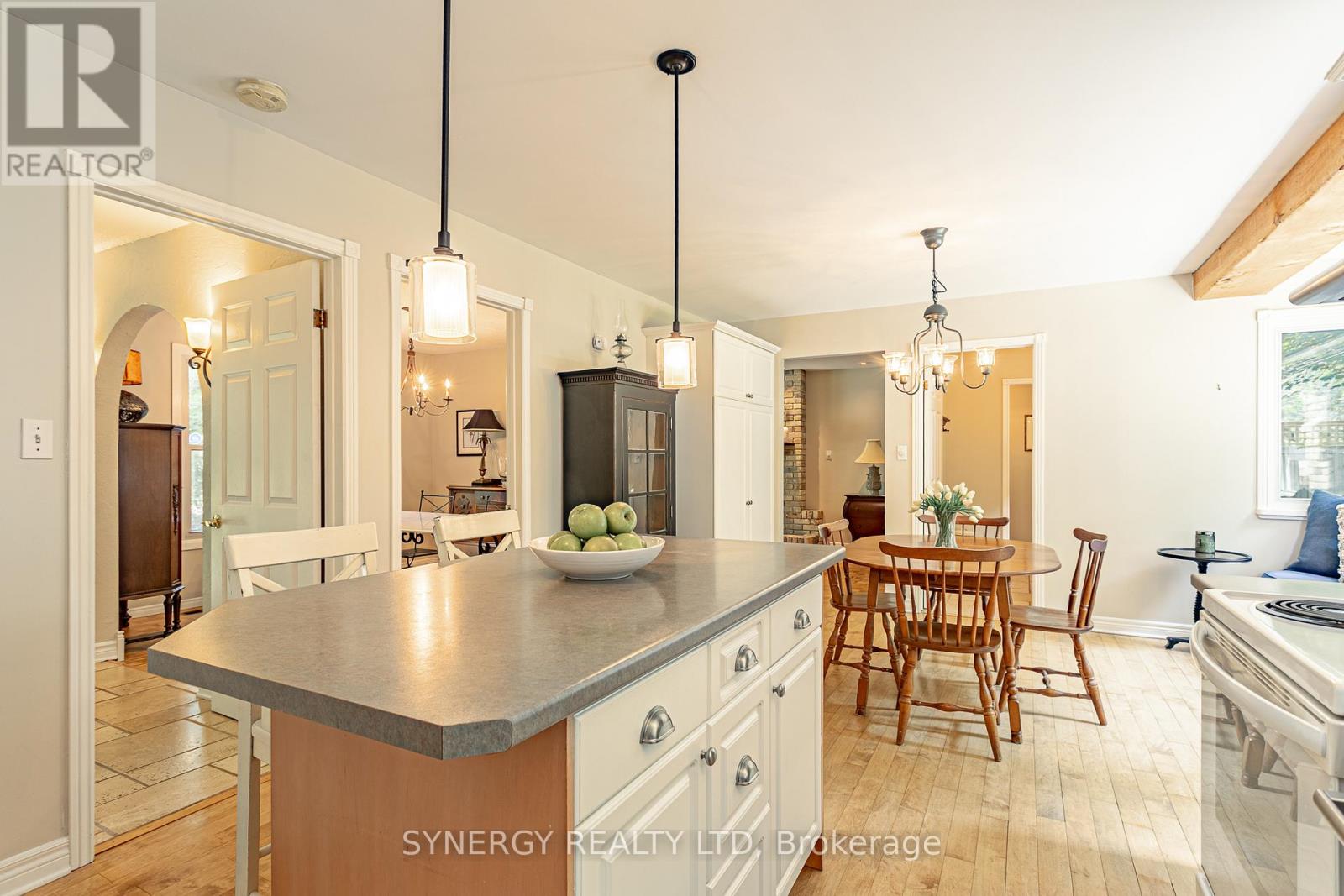 422 Riverside Drive, London North (North N), Ontario  N6H 2R7 - Photo 10 - X12221698