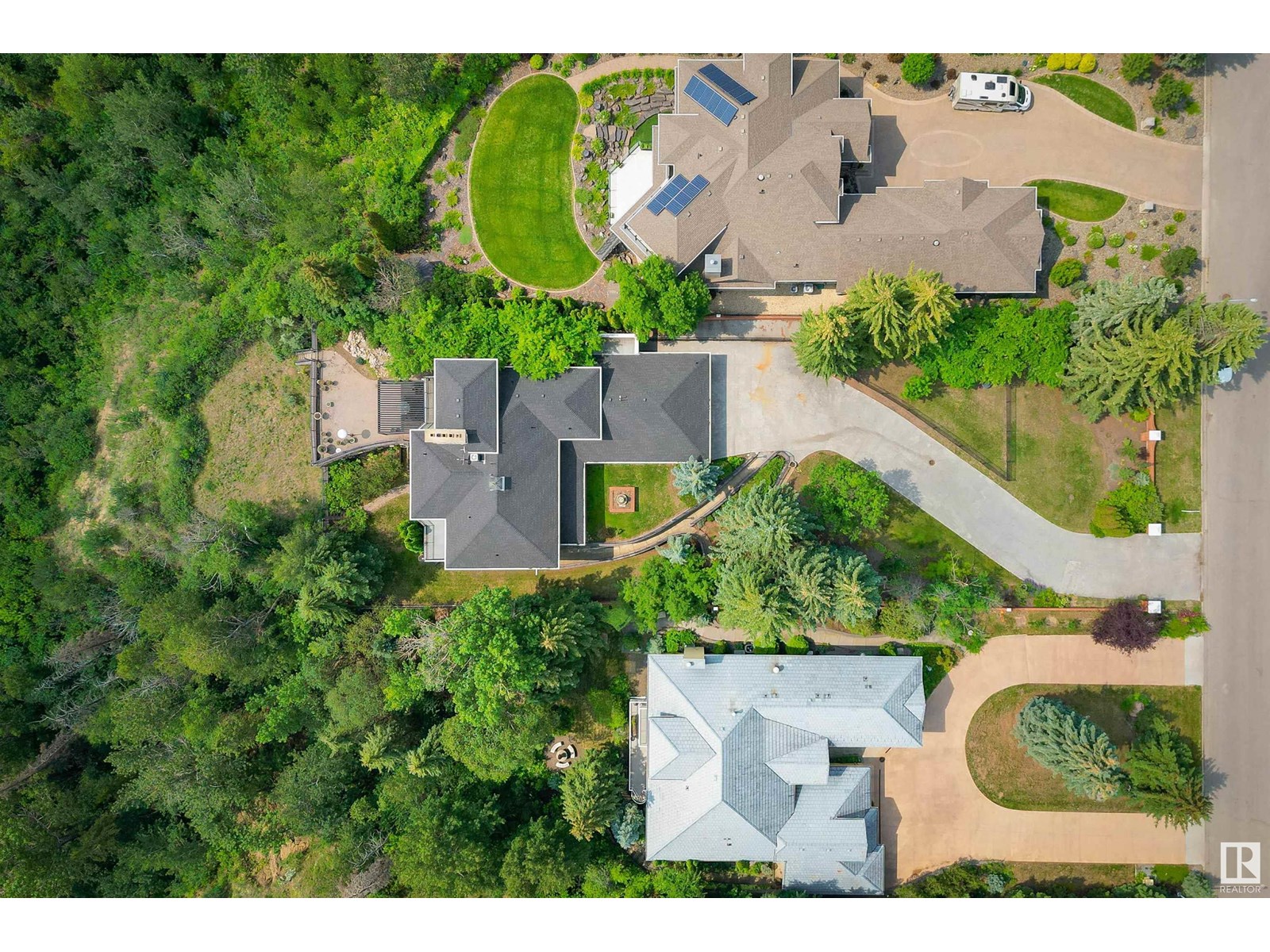 Property at 179 QUESNELL CR NW image 1