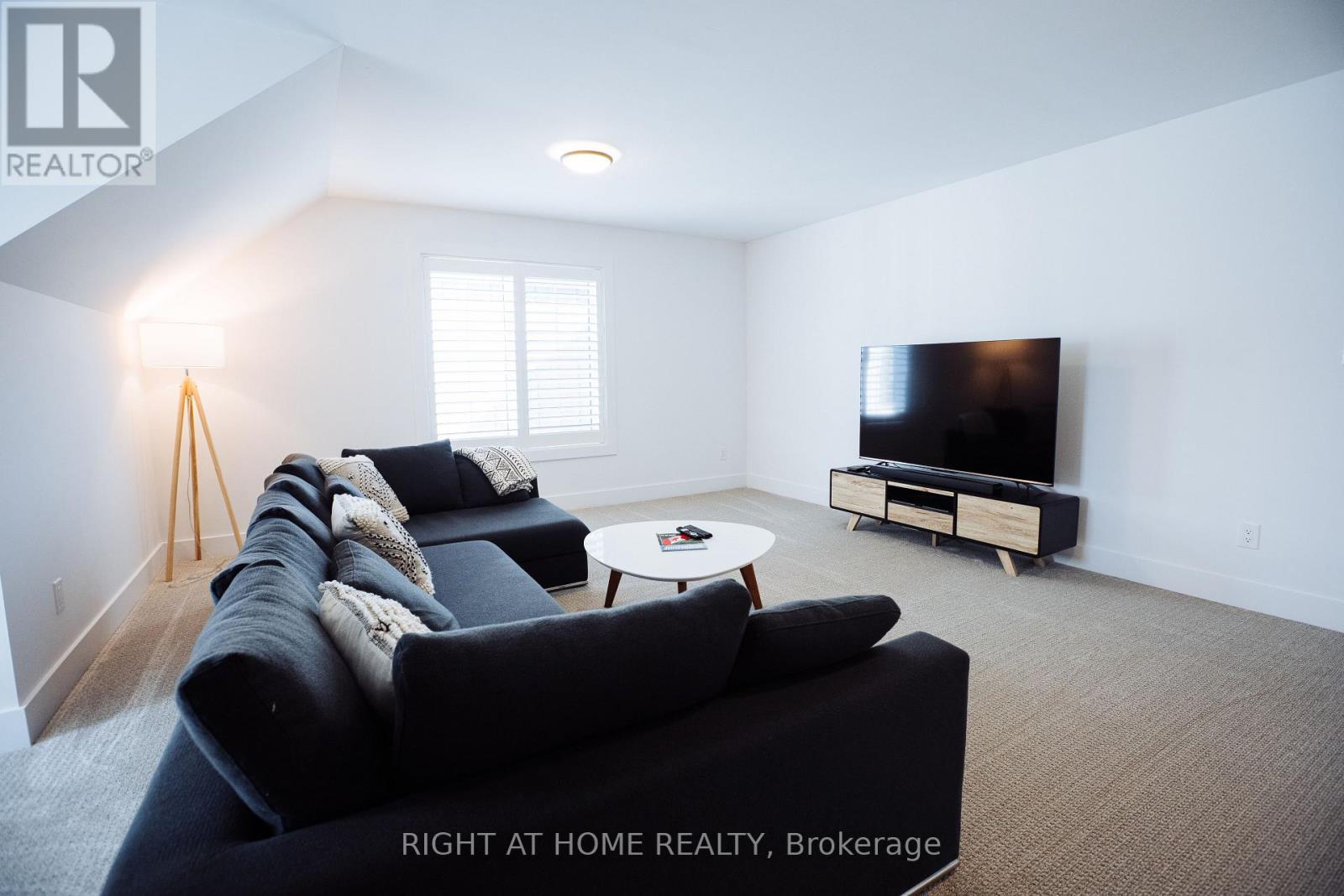 114 Black Willow Crescent, Blue Mountains, Ontario  L9Y 5L8 - Photo 28 - X12208484