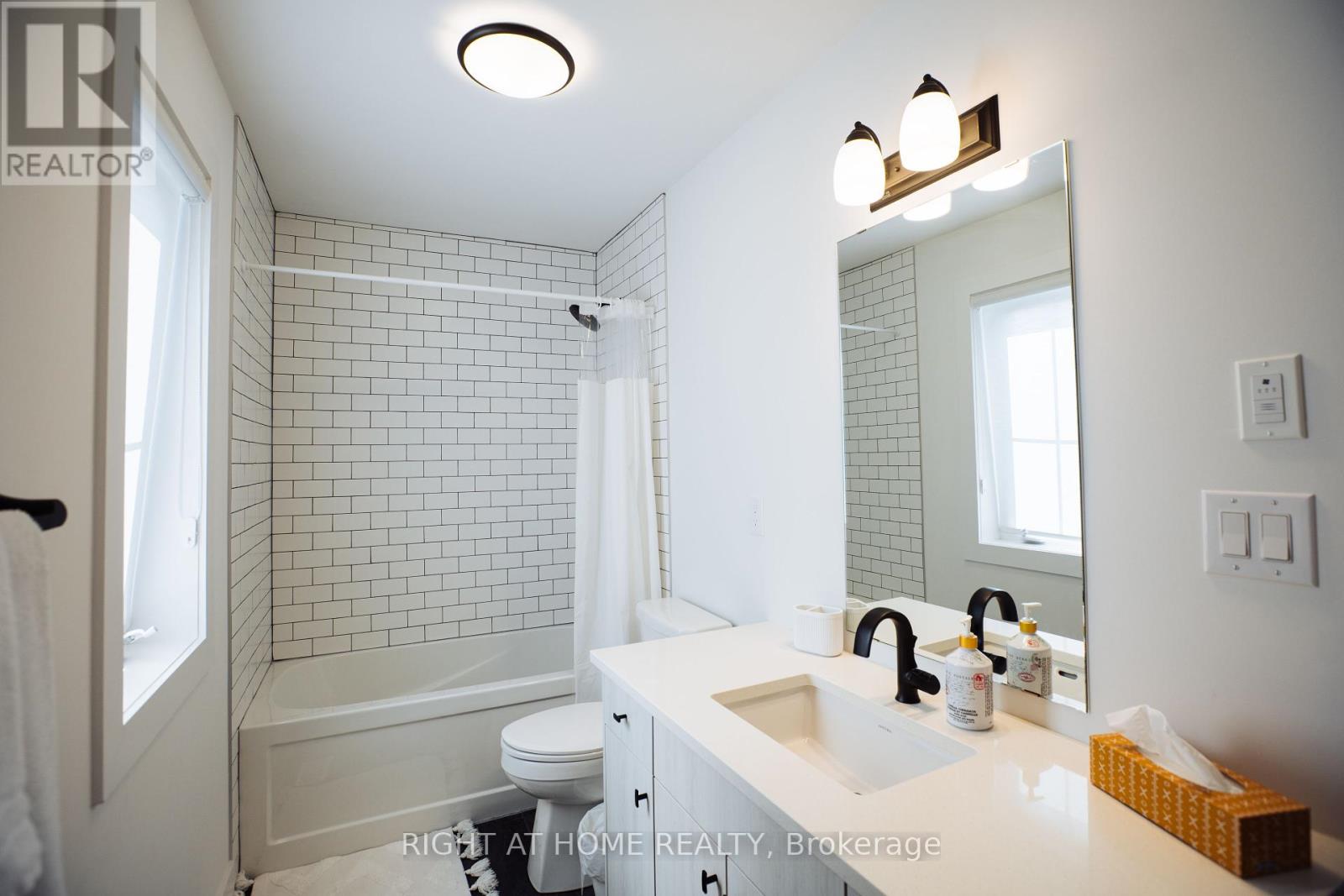 114 Black Willow Crescent, Blue Mountains, Ontario  L9Y 5L8 - Photo 33 - X12208484