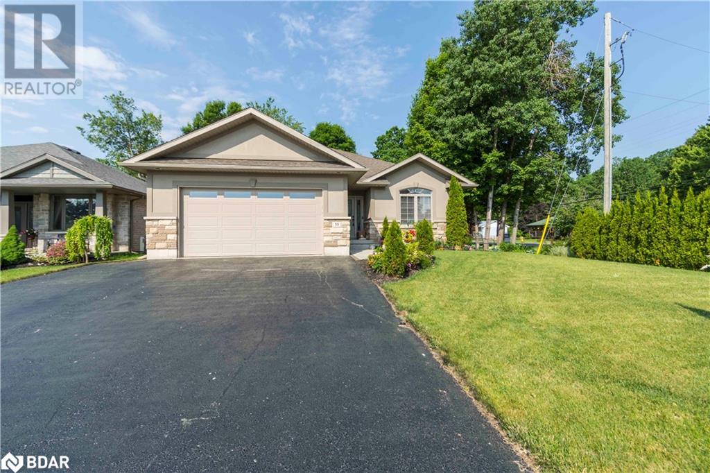 Property at 39 LAKEWOOD Crescent image 4