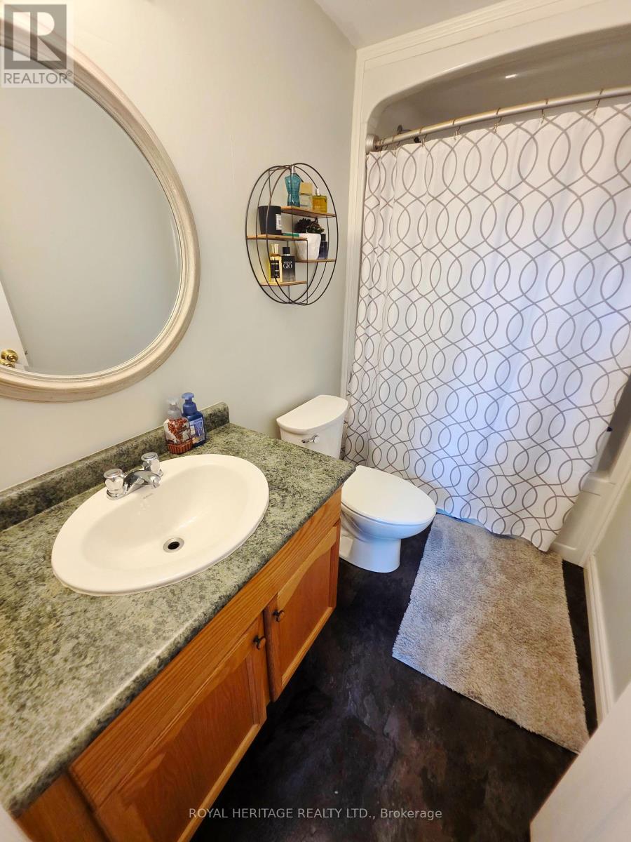 124 Mary Street W, Kawartha Lakes, Ontario  K9V 0B8 - Photo 11 - X12221716