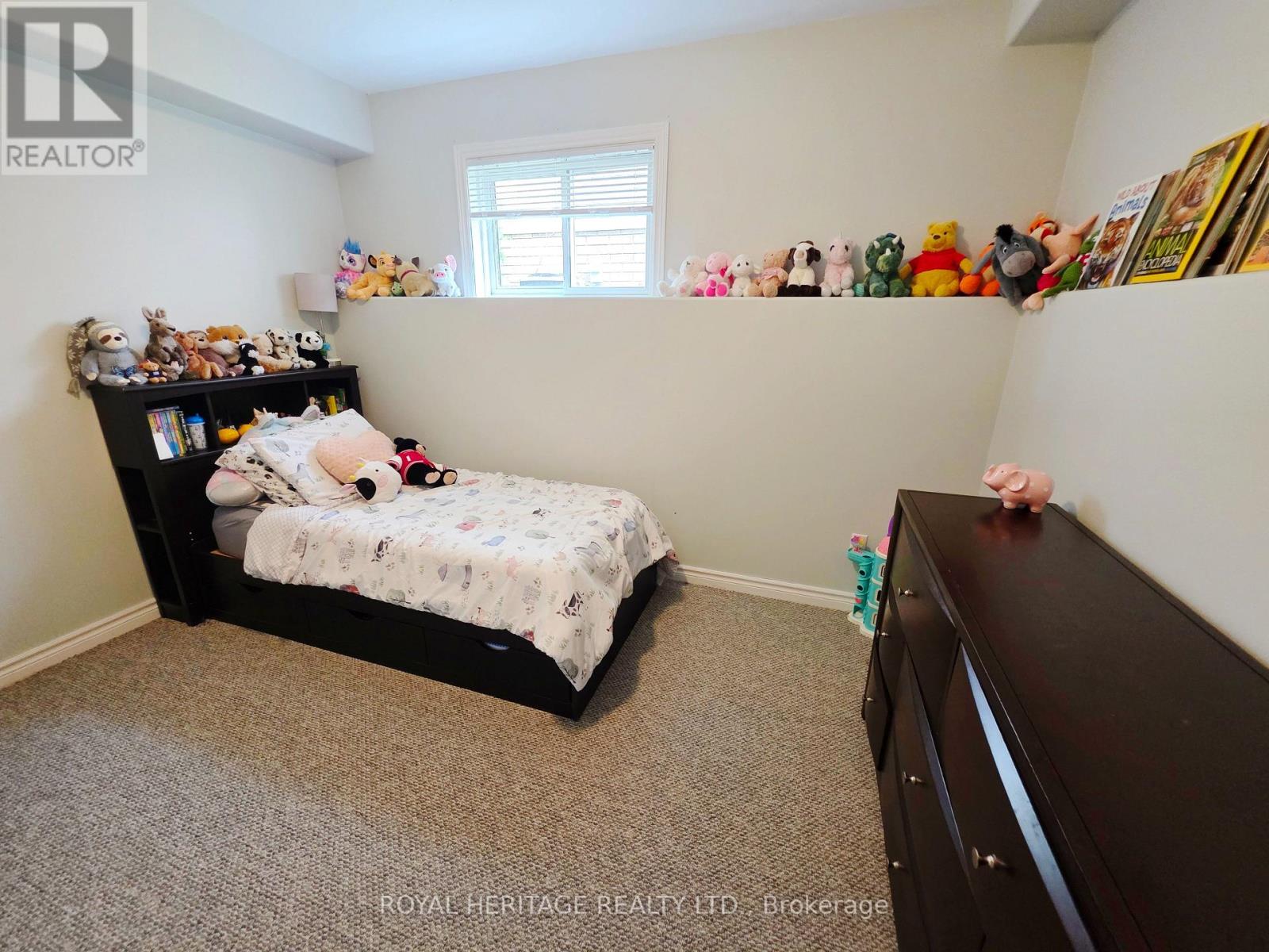 124 Mary Street W, Kawartha Lakes, Ontario  K9V 0B8 - Photo 14 - X12221716