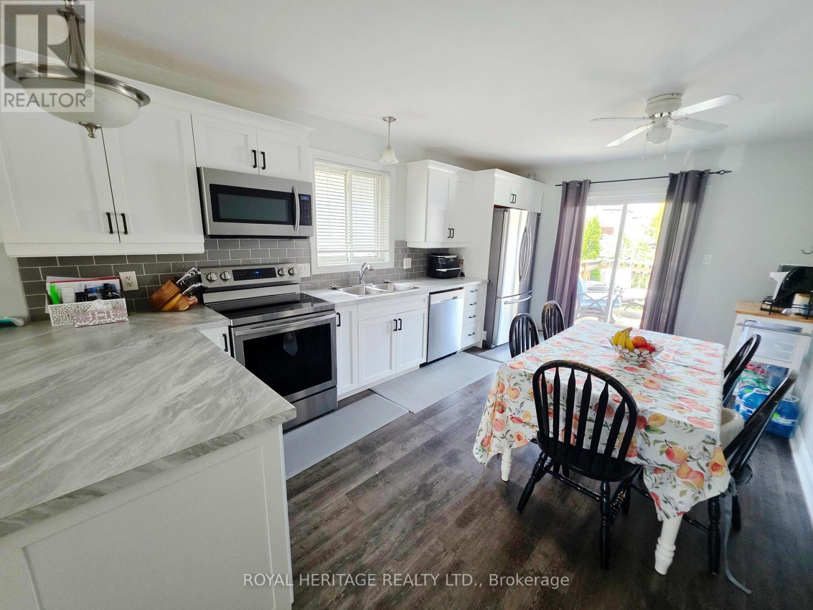 124 Mary Street W, Kawartha Lakes, Ontario  K9V 0B8 - Photo 6 - X12221716