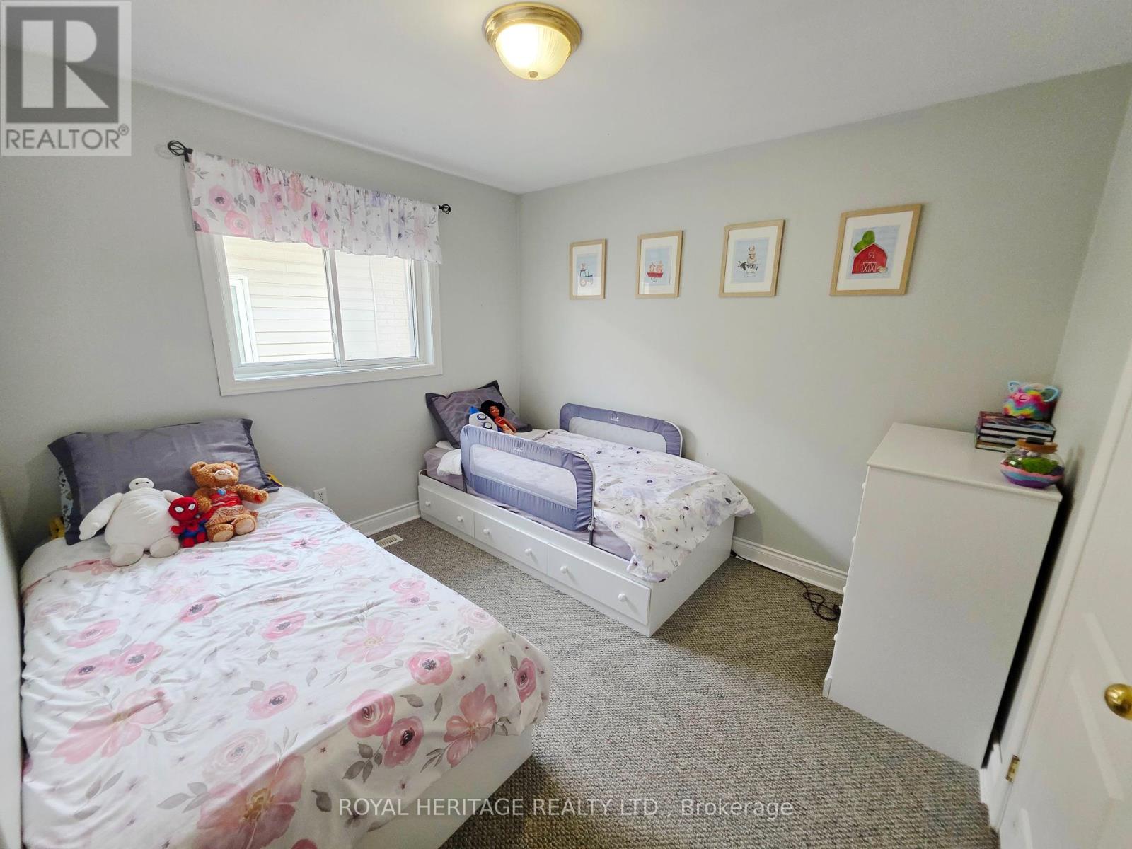 124 Mary Street W, Kawartha Lakes, Ontario  K9V 0B8 - Photo 9 - X12221716