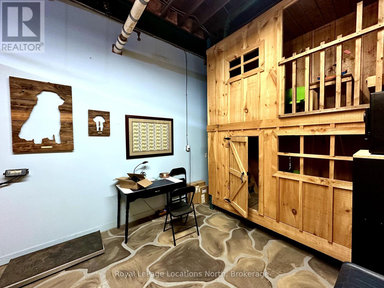 8s - 278 Cook Street, Meaford, Ontario  N4L 1H4 - Photo 9 - X12221712