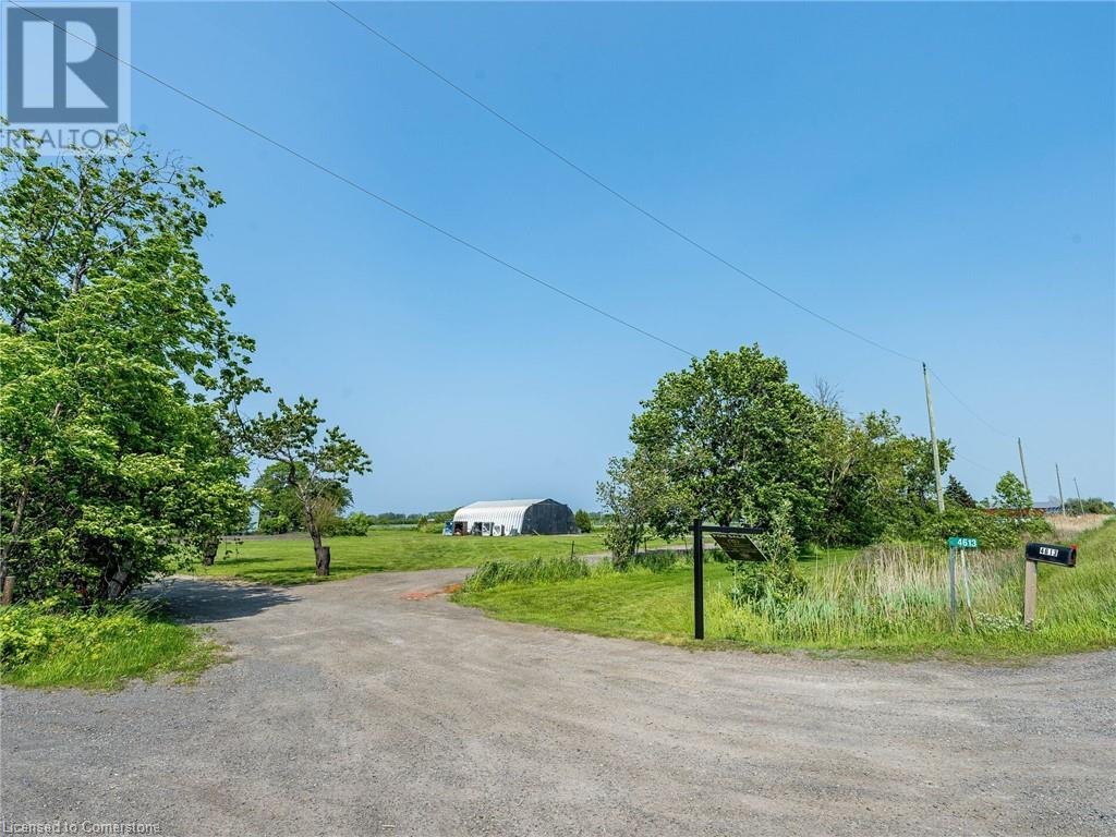 4613 North Service Road, Beamsville, Ontario  L0R 1B1 - Photo 10 - 40741409