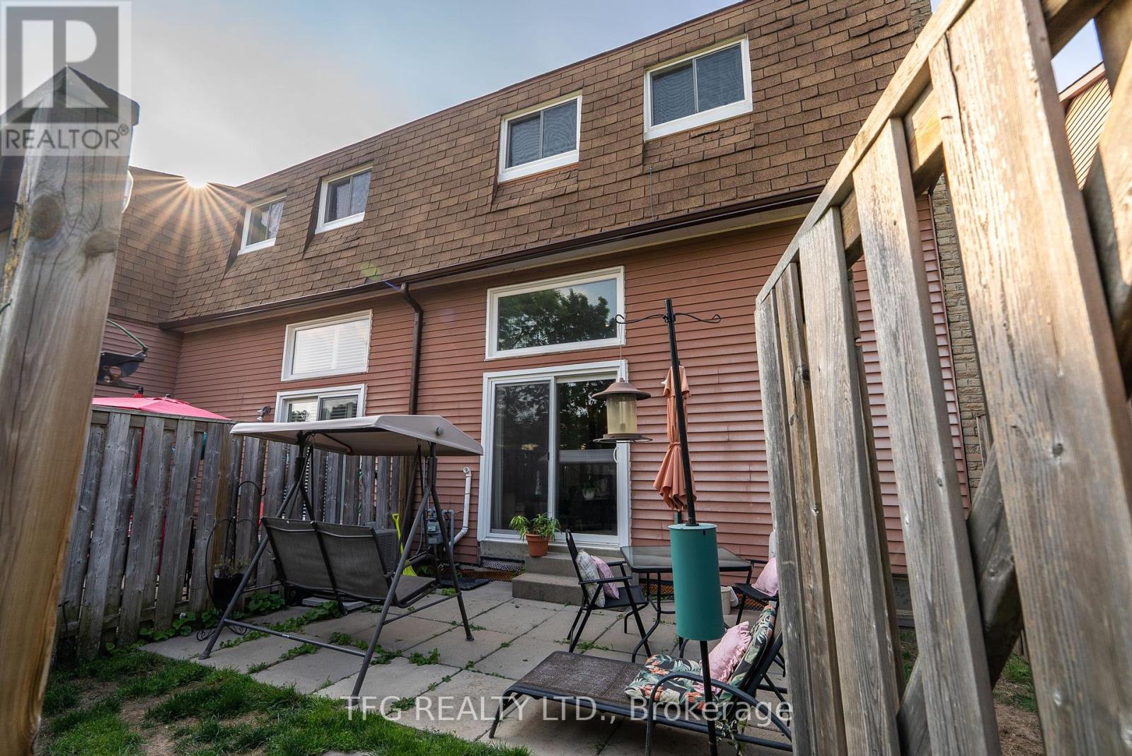 Property at 45 - 222 PEARSON STREET image 5