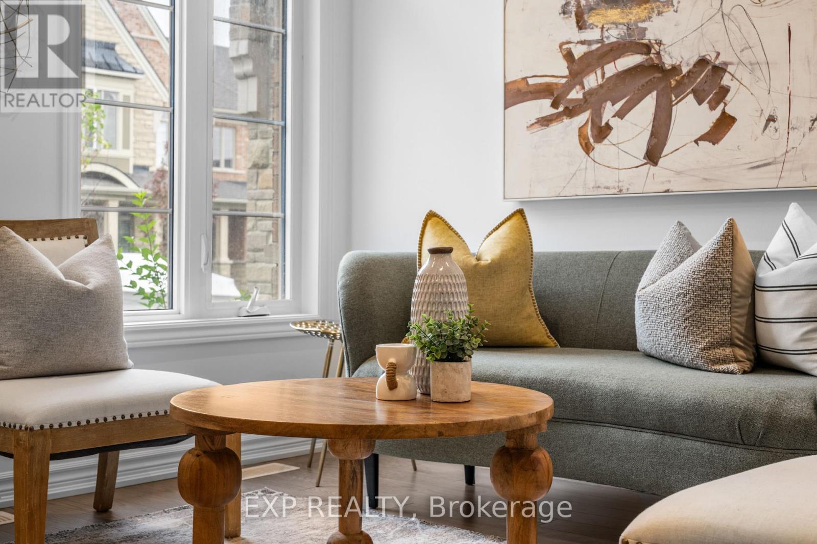 Property at 10 HICKLING LANE image 5