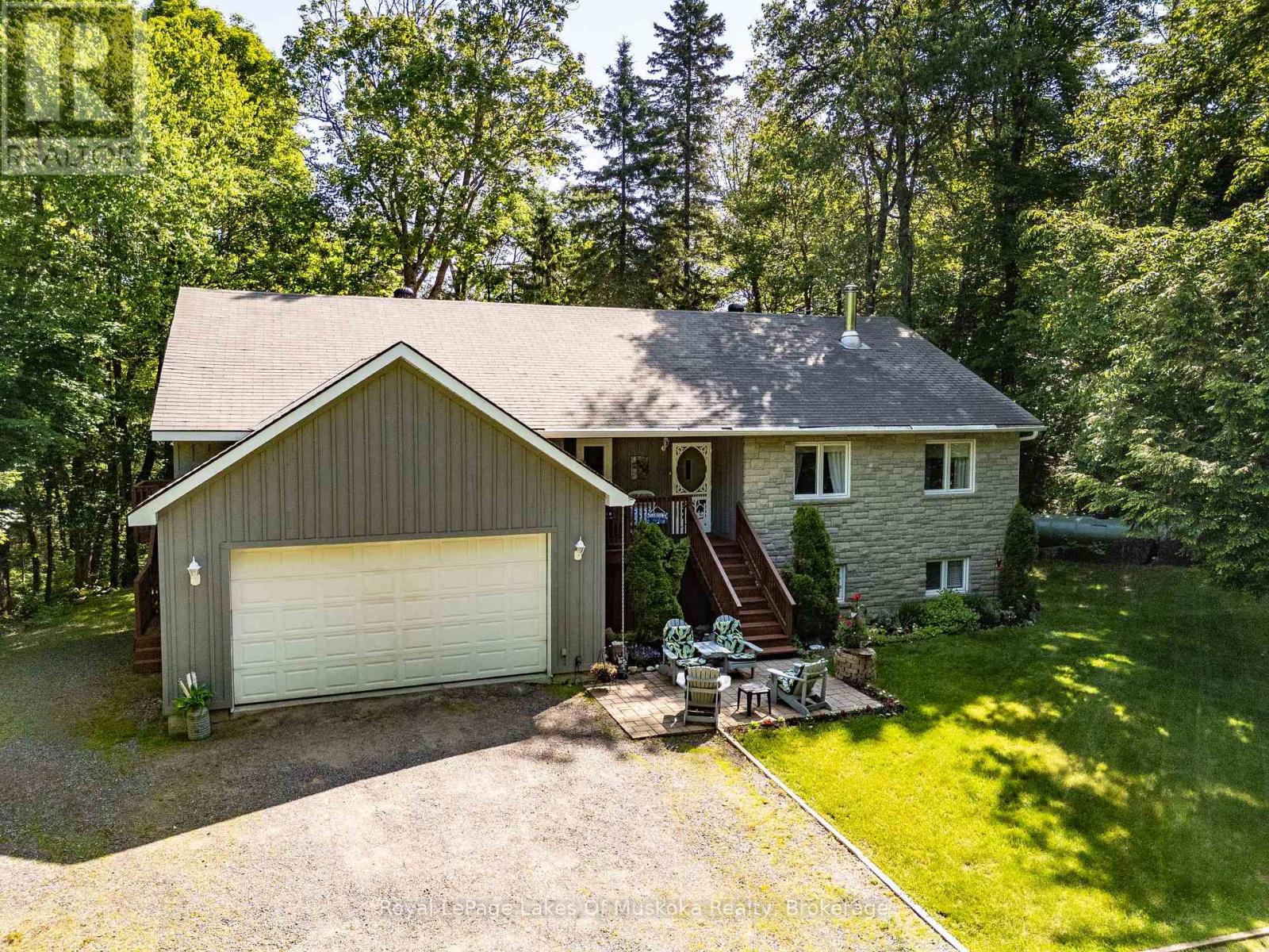 171 River Valley Drive, Huntsville, Ontario  P0B 1L0 - Photo 2 - X12145296