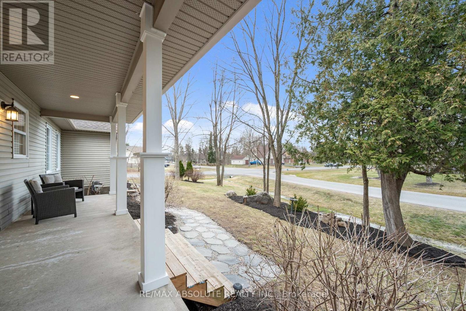 Property at 1601 SHAUNA CRESCENT image 5