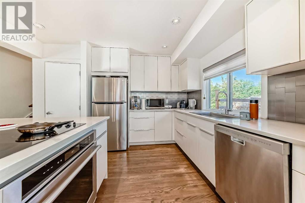 Property at 36 Hooke Road SW image 5