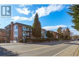 203 1725 Cedar Hill Cross Rd E Mt Tolmie